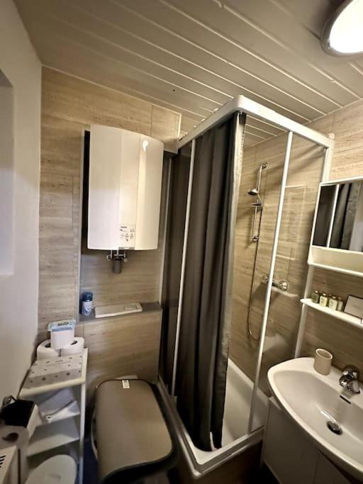 Small Studio For Two - Ferienwohnung Fuer Zwei Bad Reichenhall Dış mekan fotoğraf